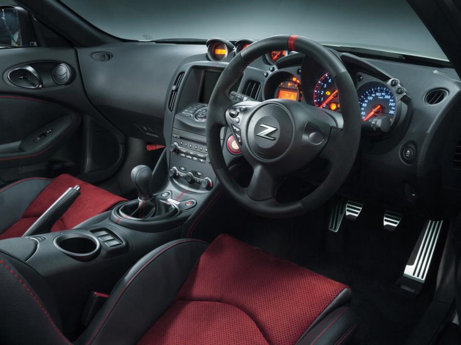 Торпедо Nissan Fairlady Z Nismo (Z34) 2014 года  (JP) (фото 22 из 39)